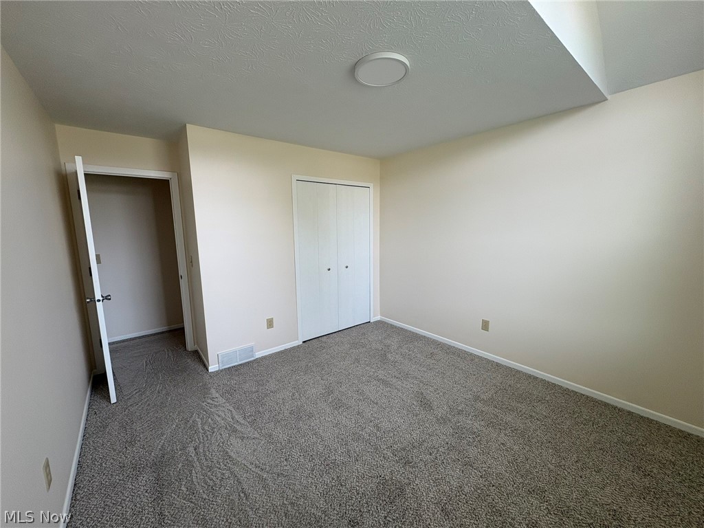 459 Hampton Drive Property Photo 18