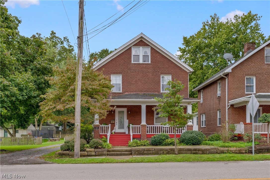 406 E Lincoln Way