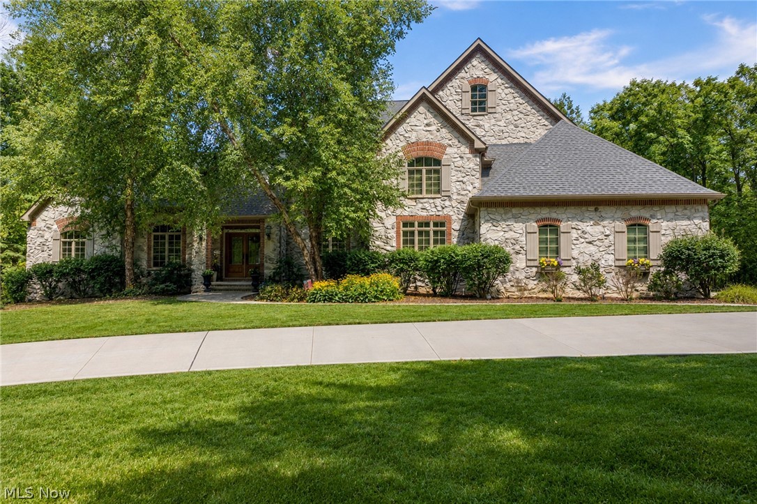2060 Woodshire Lane Property Photo 1