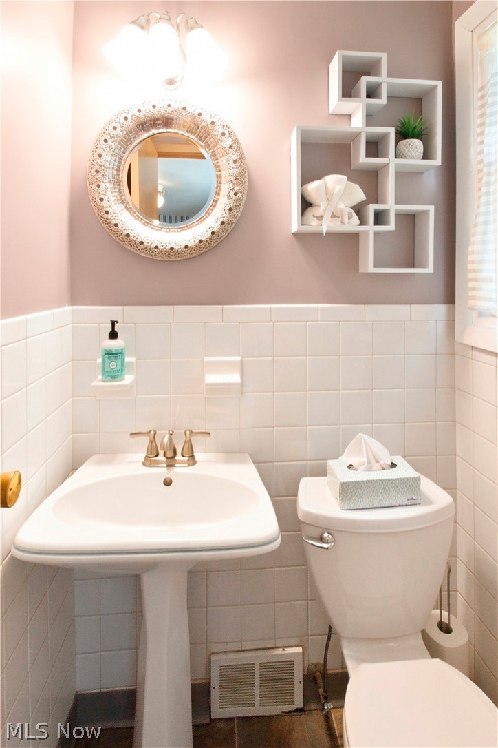 7591 Orlando Drive Property Photo 10