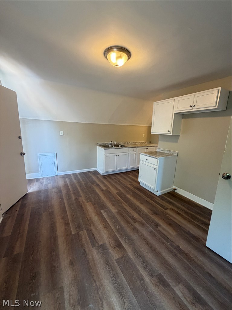 381 E 152nd Street Property Photo 18