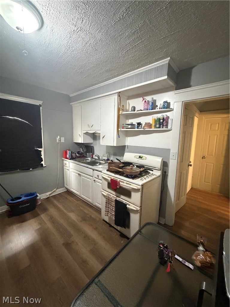 826 Wayside Road Property Photo 10