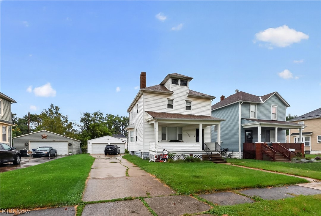 2227 E 30th Street Property Photo 2