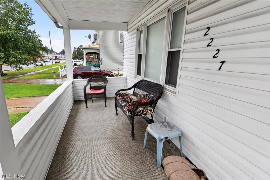 2227 E 30th Street Property Photo 4
