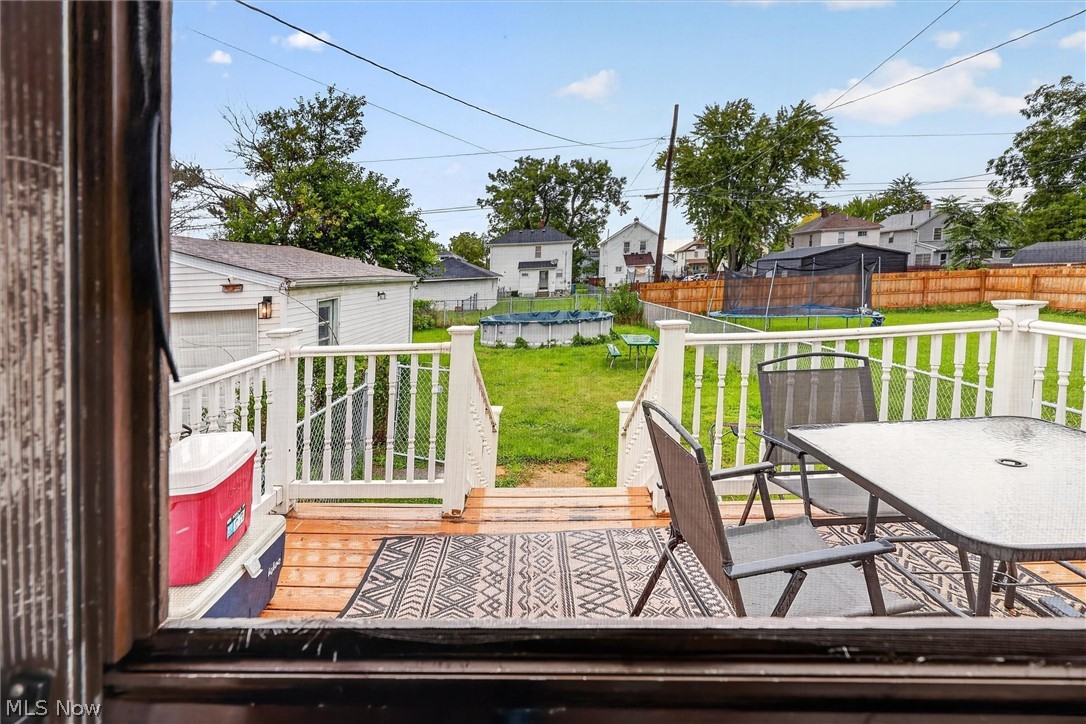 2227 E 30th Street Property Photo 16
