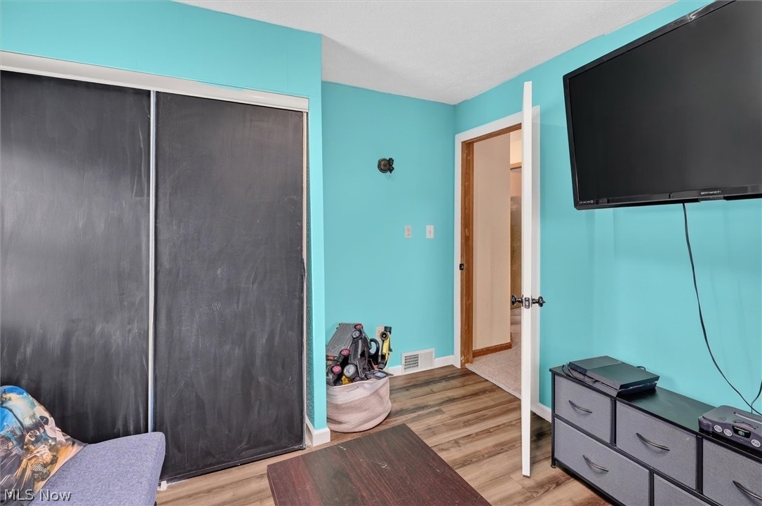 2227 E 30th Street Property Photo 19
