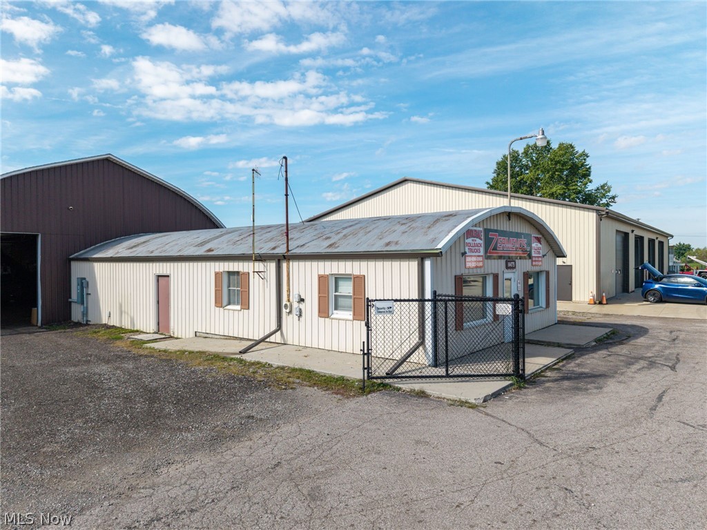 14479 Lincoln Way E Property Photo 13