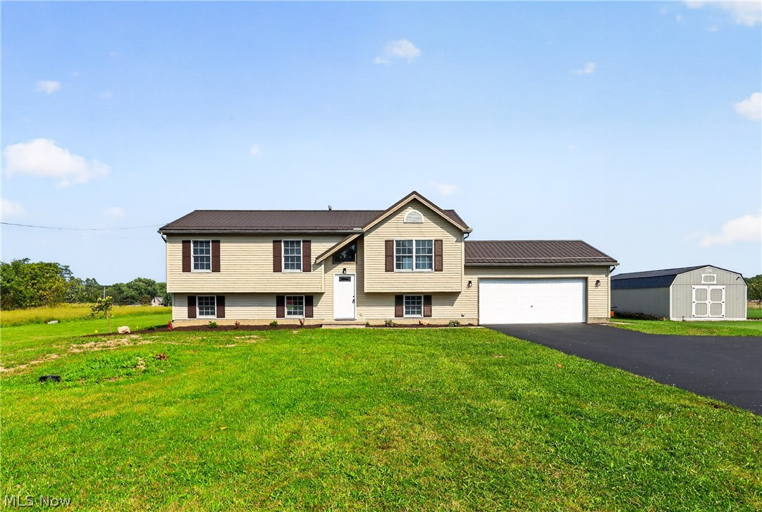 3250 Hoagland Blackstub Road Property Photo 1