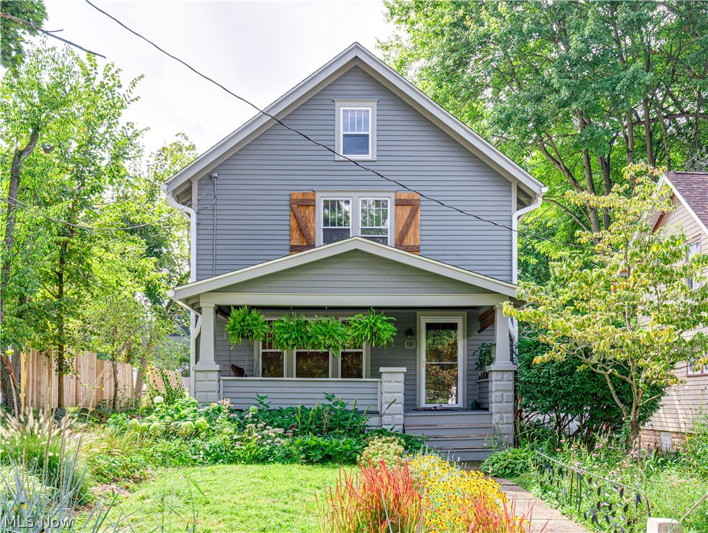 130 E Oak Street