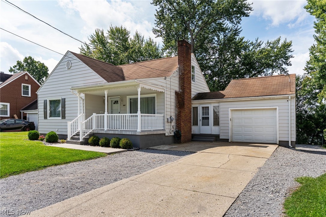542 6th Street Property Photo 5