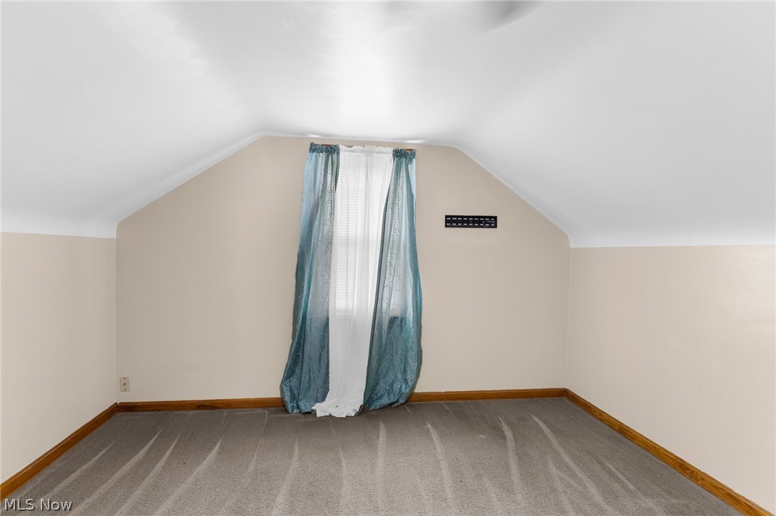 542 6th Street Property Photo 22