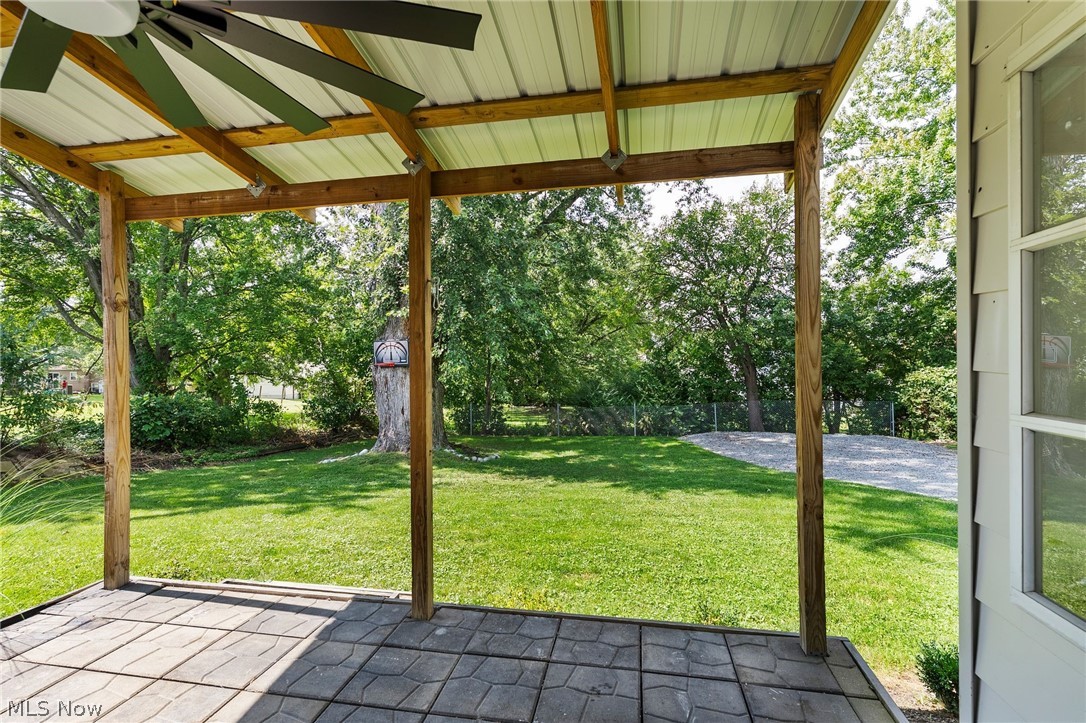 542 6th Street Property Photo 32