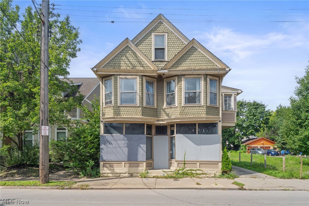 3676 E 65th Street Property Photo 1