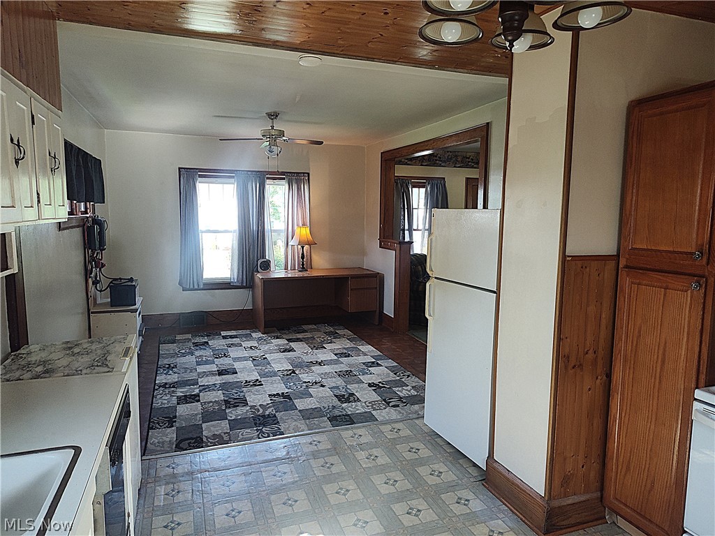 6005 Hillcrest Avenue Property Photo 22