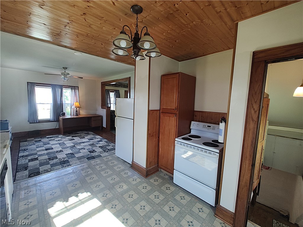 6005 Hillcrest Avenue Property Photo 24