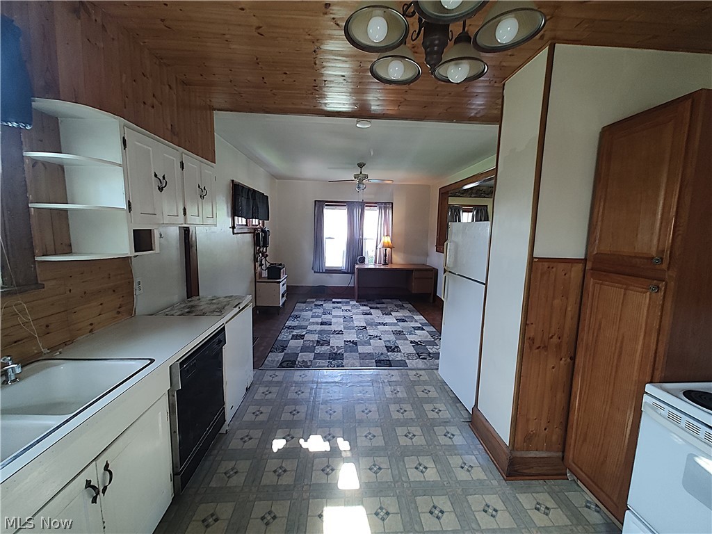 6005 Hillcrest Avenue Property Photo 25
