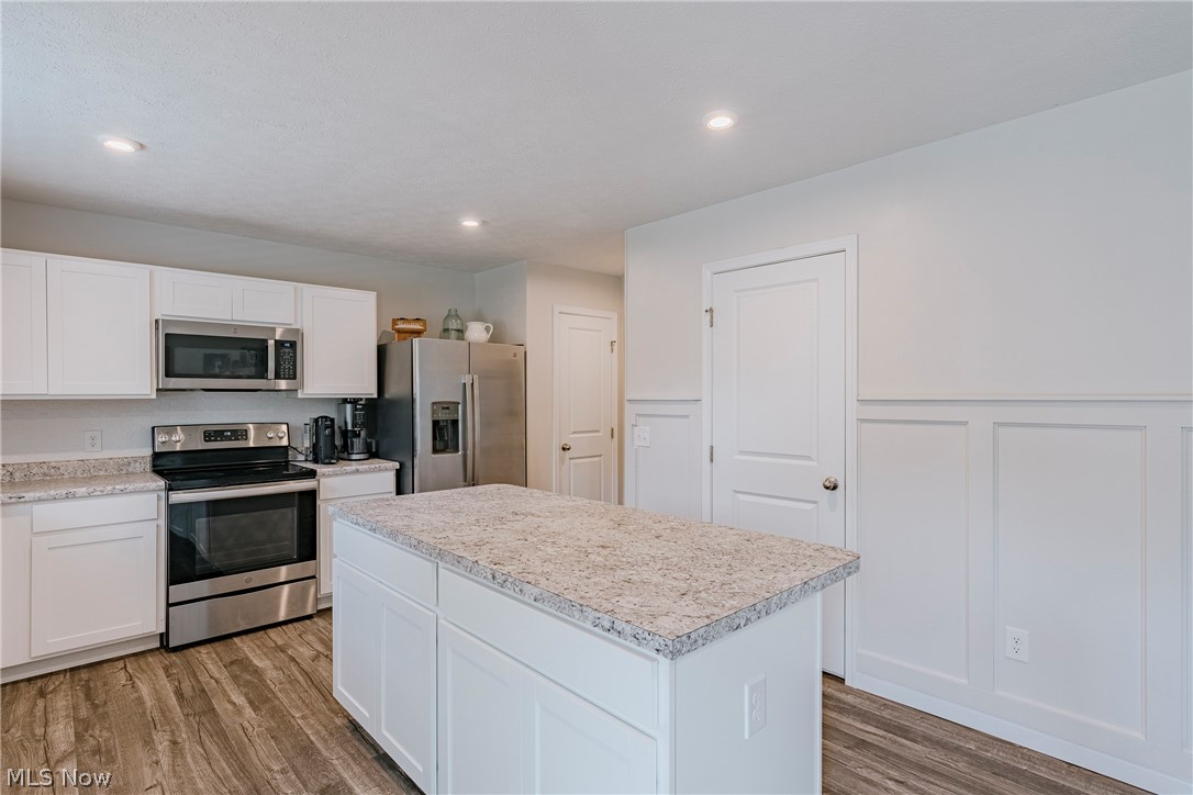 2595 Bishop Oval Property Photo 13