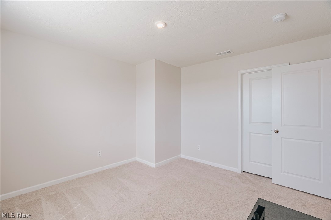 2595 Bishop Oval Property Photo 22