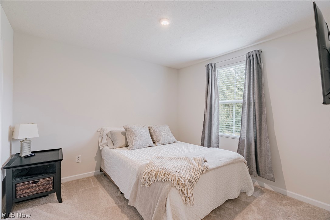 2595 Bishop Oval Property Photo 27
