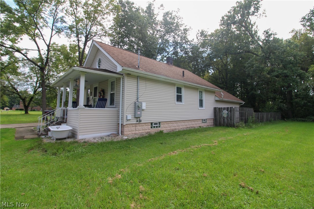 1069 Raymond Street Nw Property Photo 4