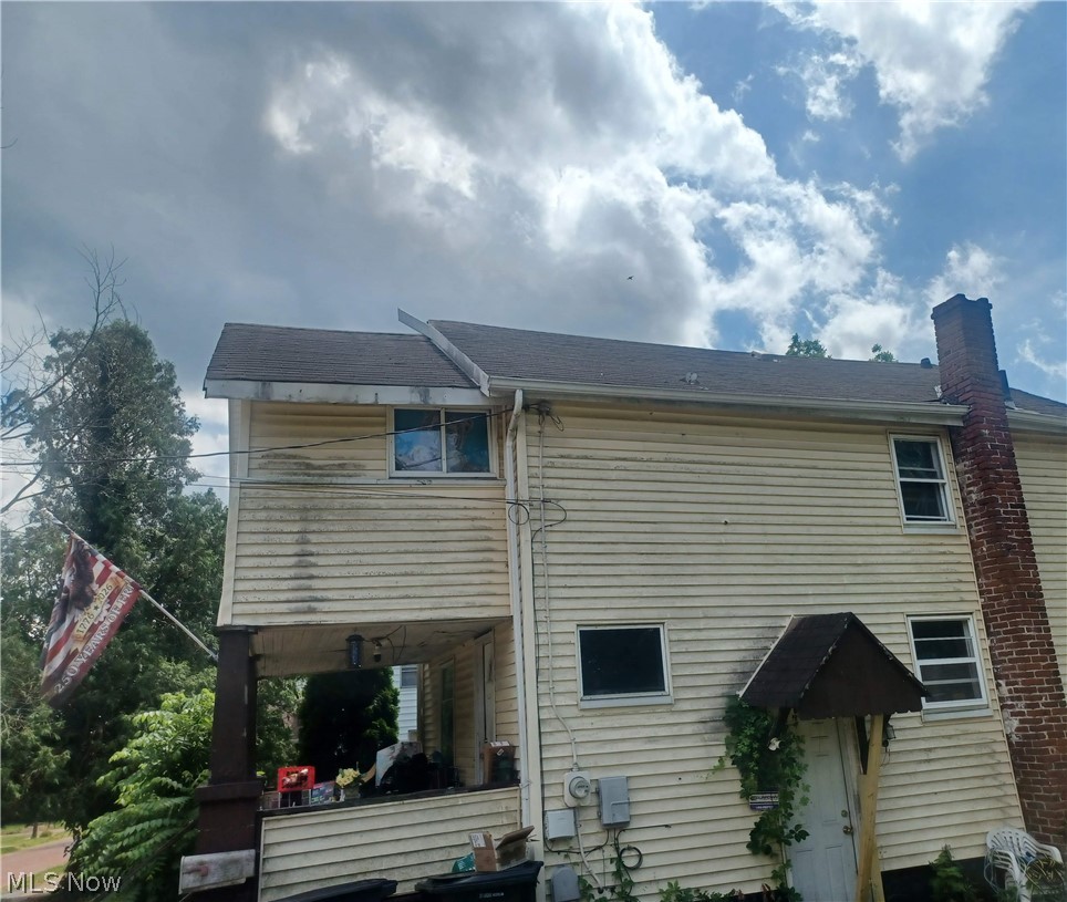 718 Hillsdale Property Photo 1