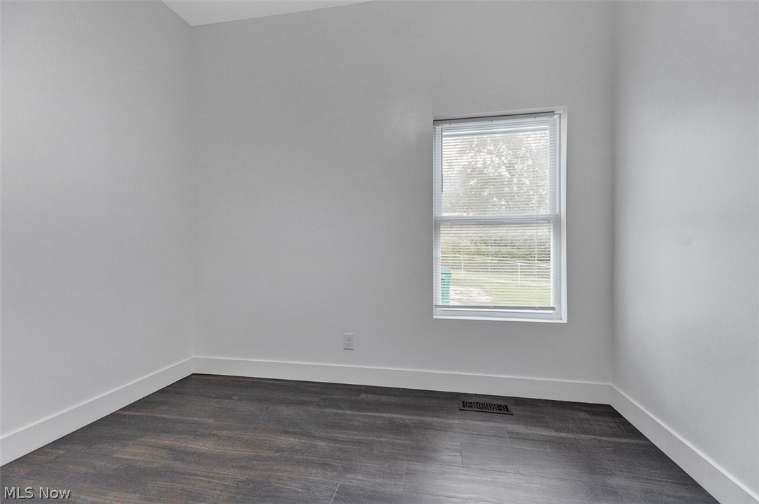 21206 Hansen Road Property Photo 23