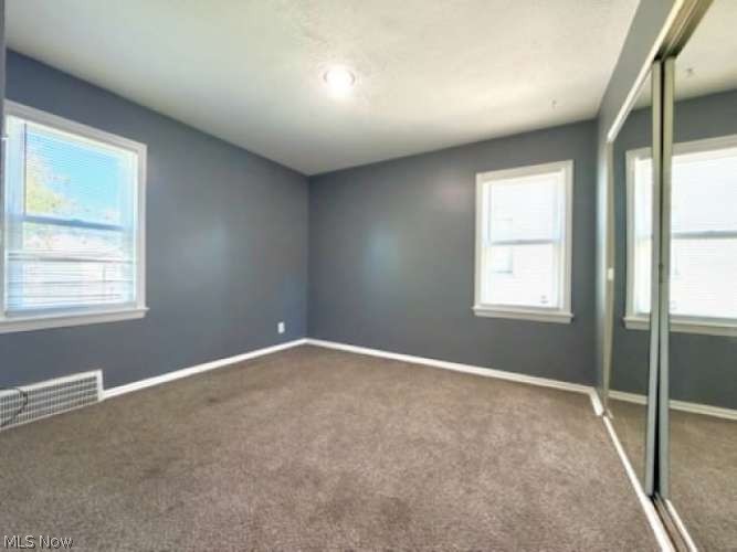 14207 Tabor Avenue Property Photo 6