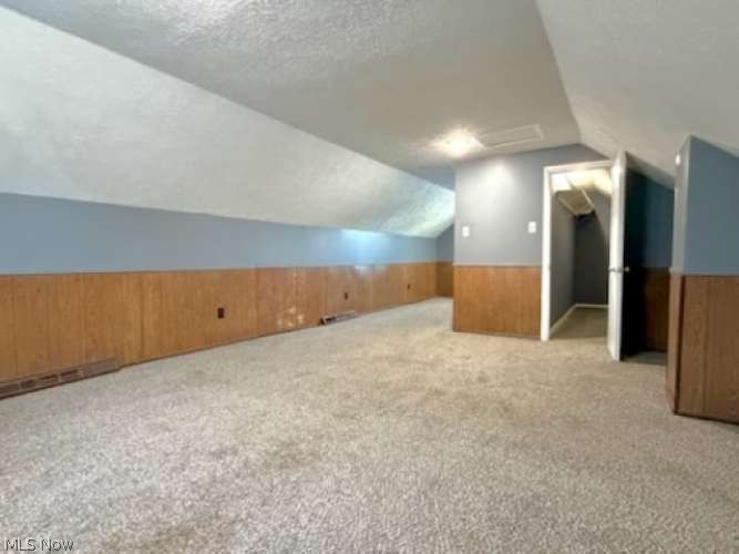 14207 Tabor Avenue Property Photo 7