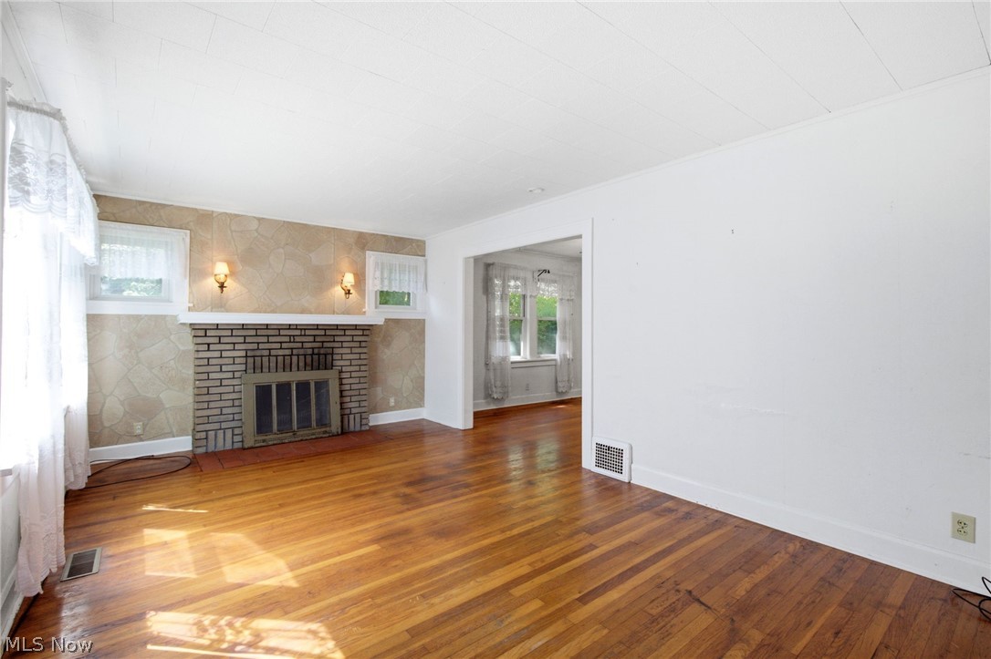 38905 Gardenside Drive Property Photo 6