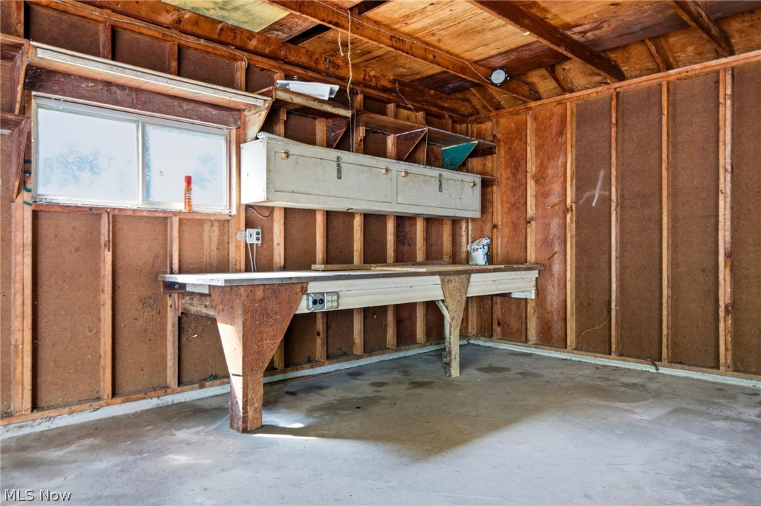 38905 Gardenside Drive Property Photo 33