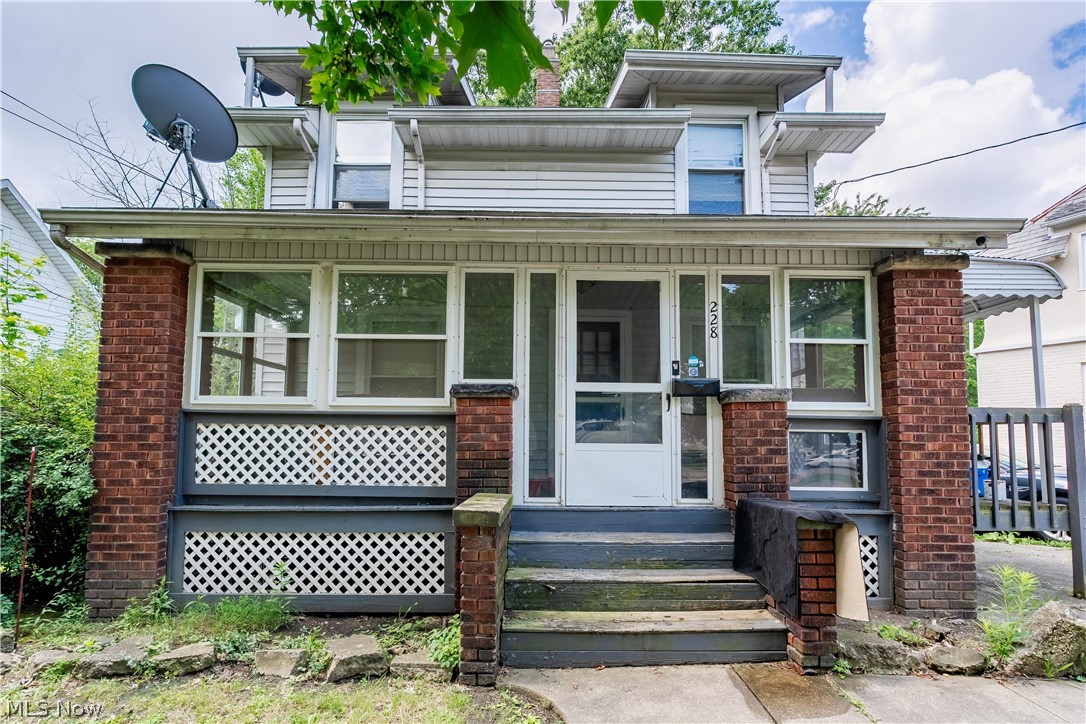 228 Para Avenue Property Photo 1