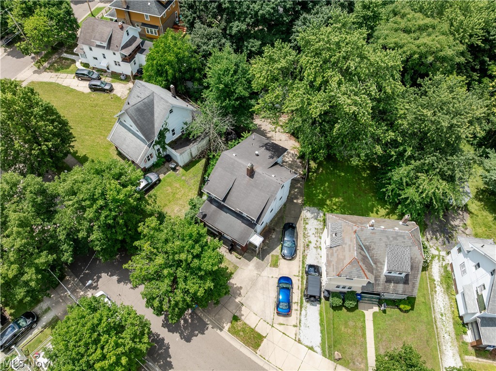 228 Para Avenue Property Photo 9