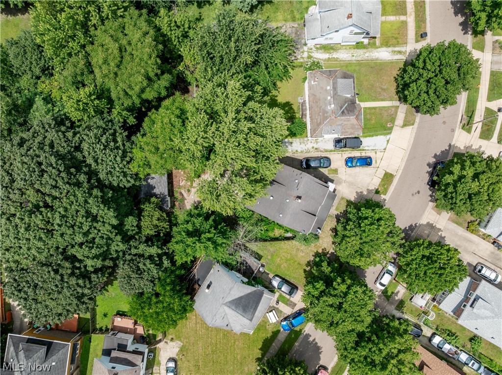 228 Para Avenue Property Photo 13