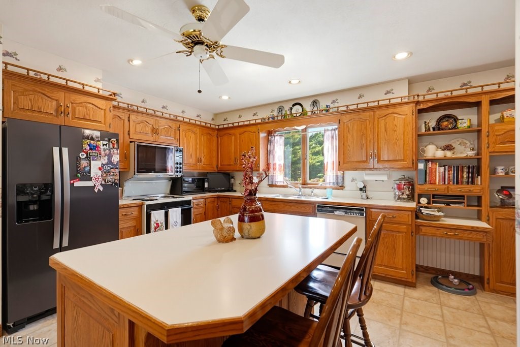 18079 Davis Road Property Photo 16