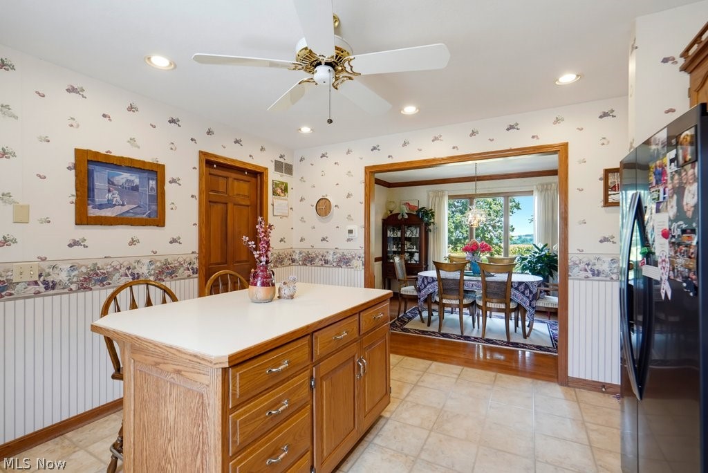 18079 Davis Road Property Photo 18