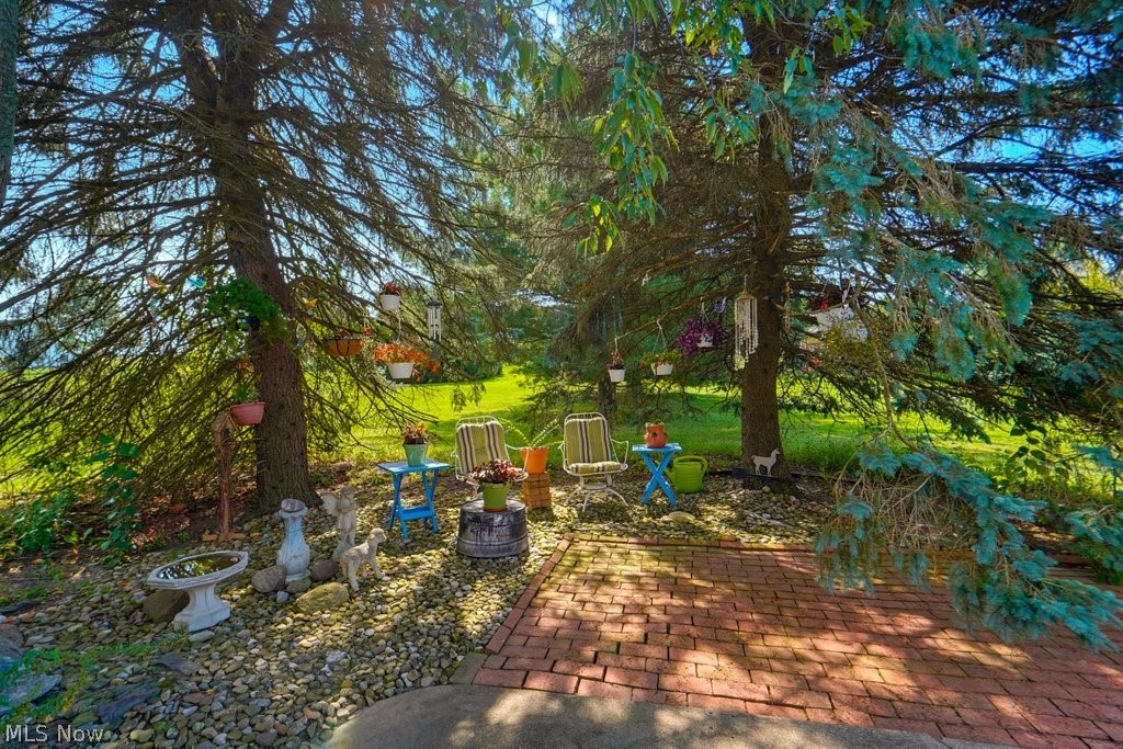 18079 Davis Road Property Photo 38