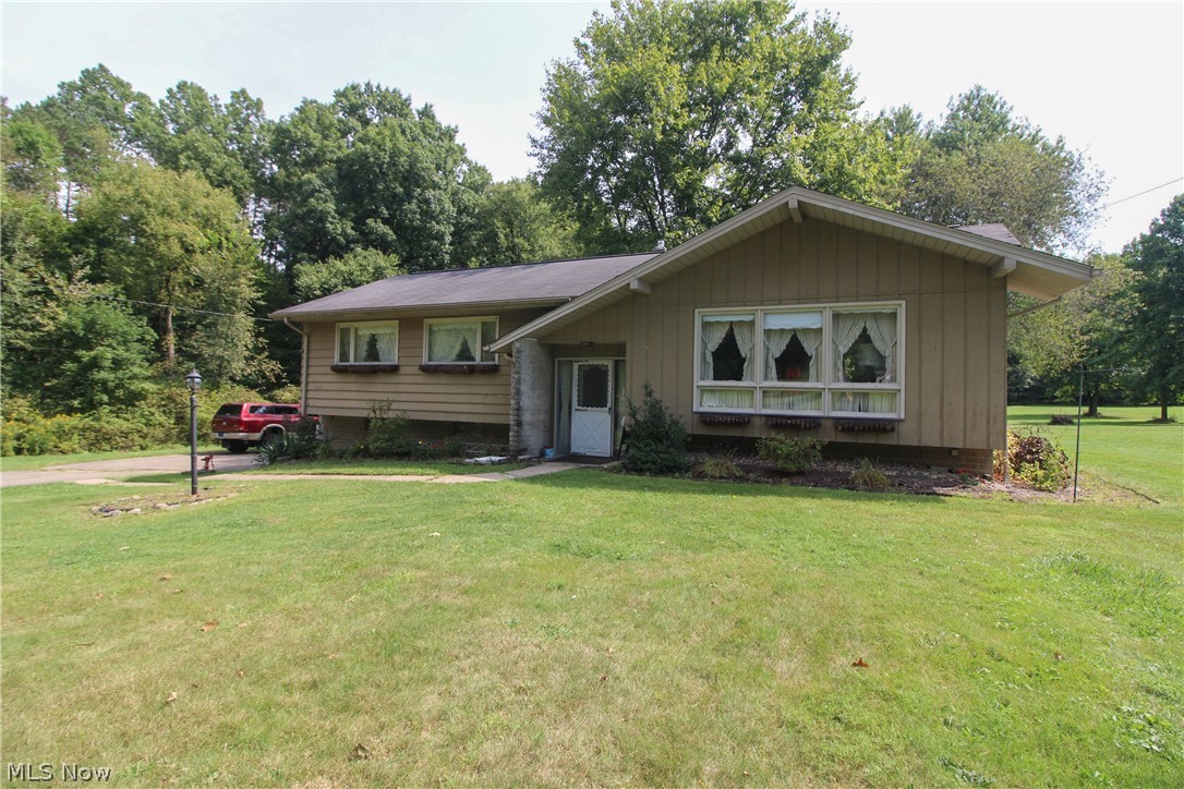 6021 Gault Road Property Photo 2