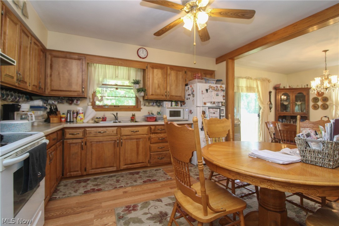 6021 Gault Road Property Photo 12