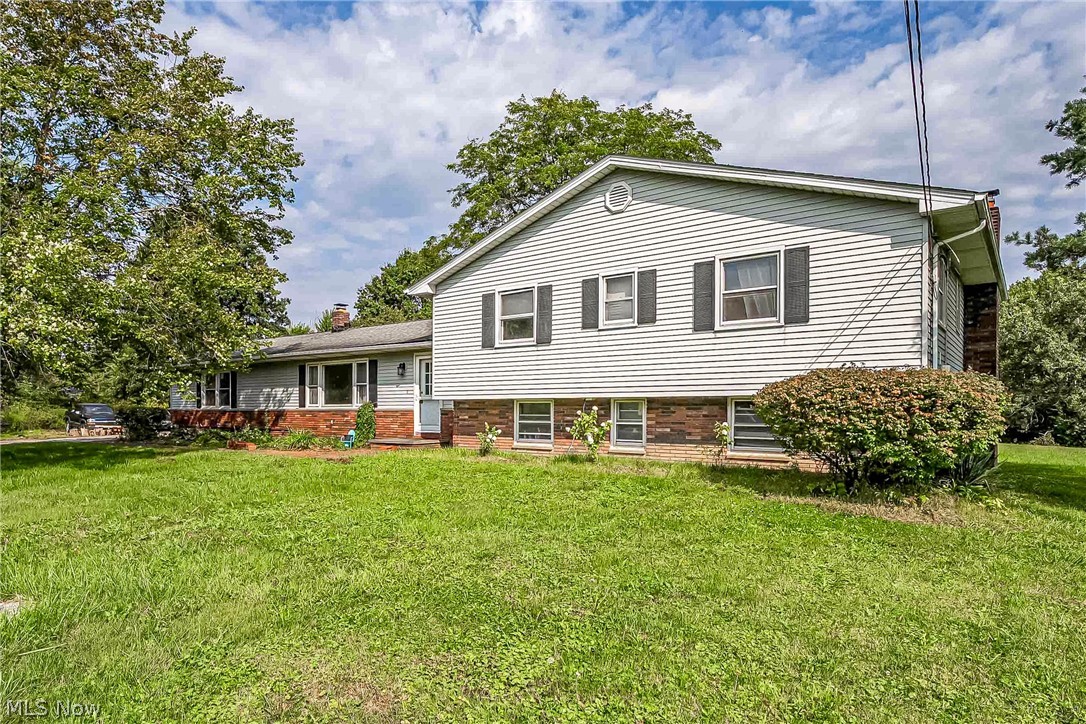 9284 Mayfield Road Property Photo 1