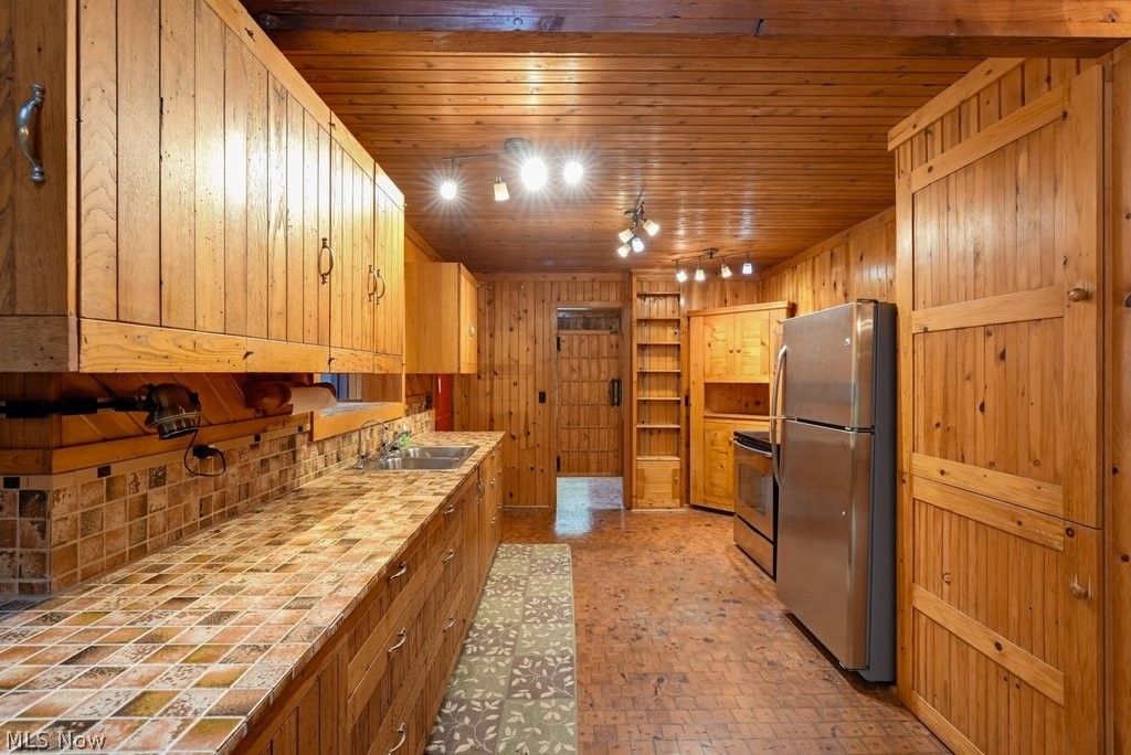 4852 Campbellsport Road Property Photo 23