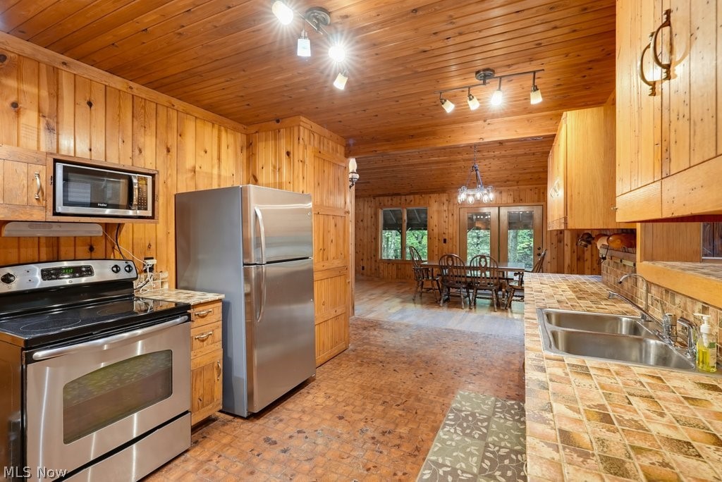 4852 Campbellsport Road Property Photo 26