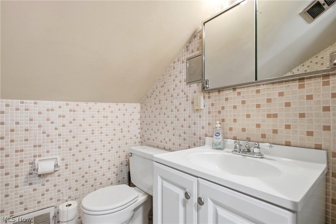 8102 Essen Avenue Property Photo 28
