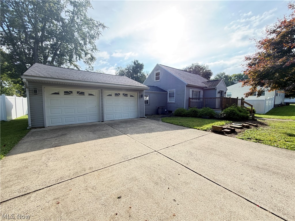 1311 N Walnut Street Property Photo 2
