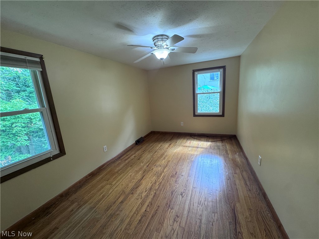 1819 Oakmount Road Property Photo 6
