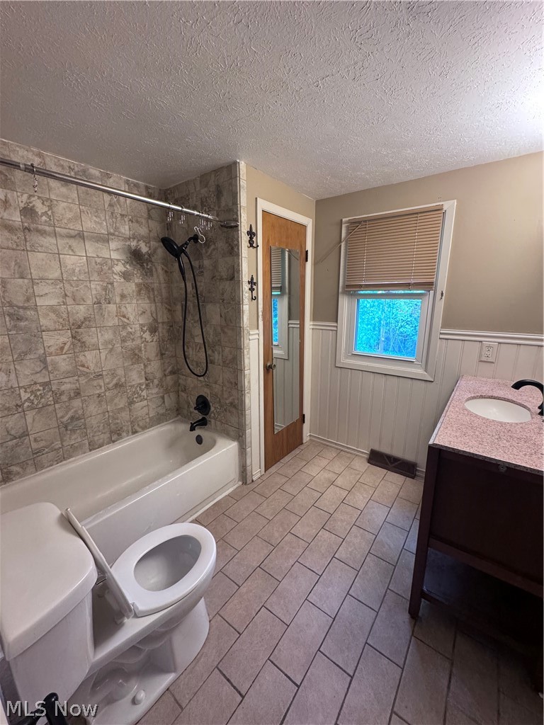 1819 Oakmount Road Property Photo 7