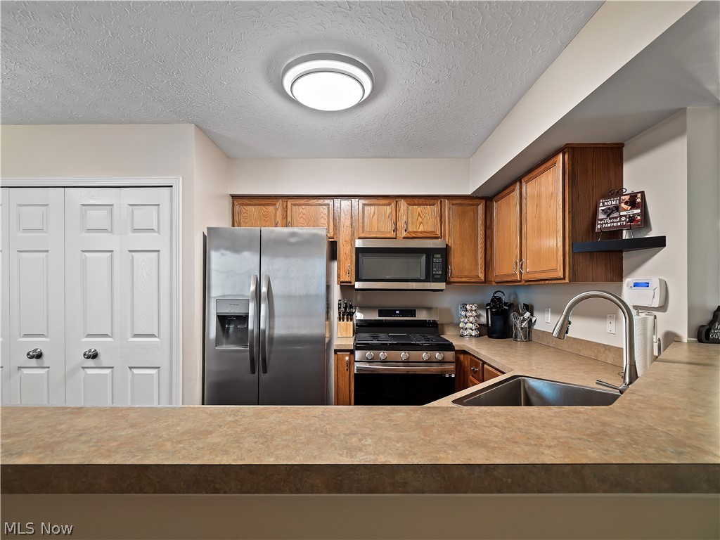 6729 Asterhurst Property Photo 10