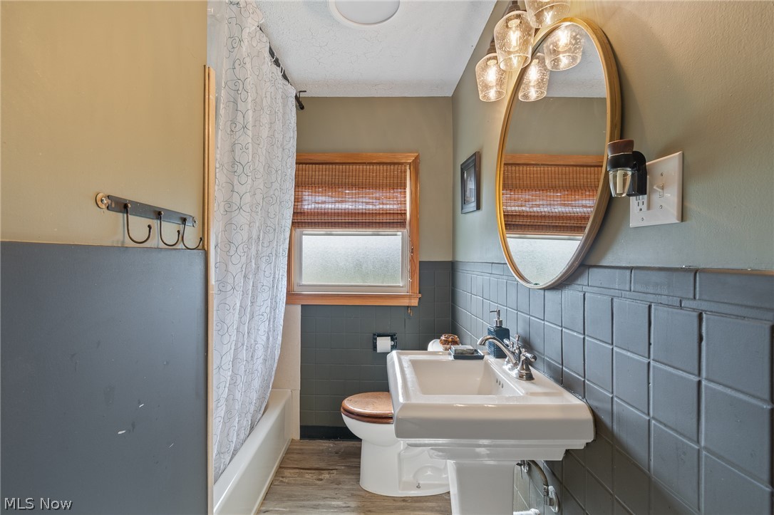 4244 Laffer Square Property Photo 11