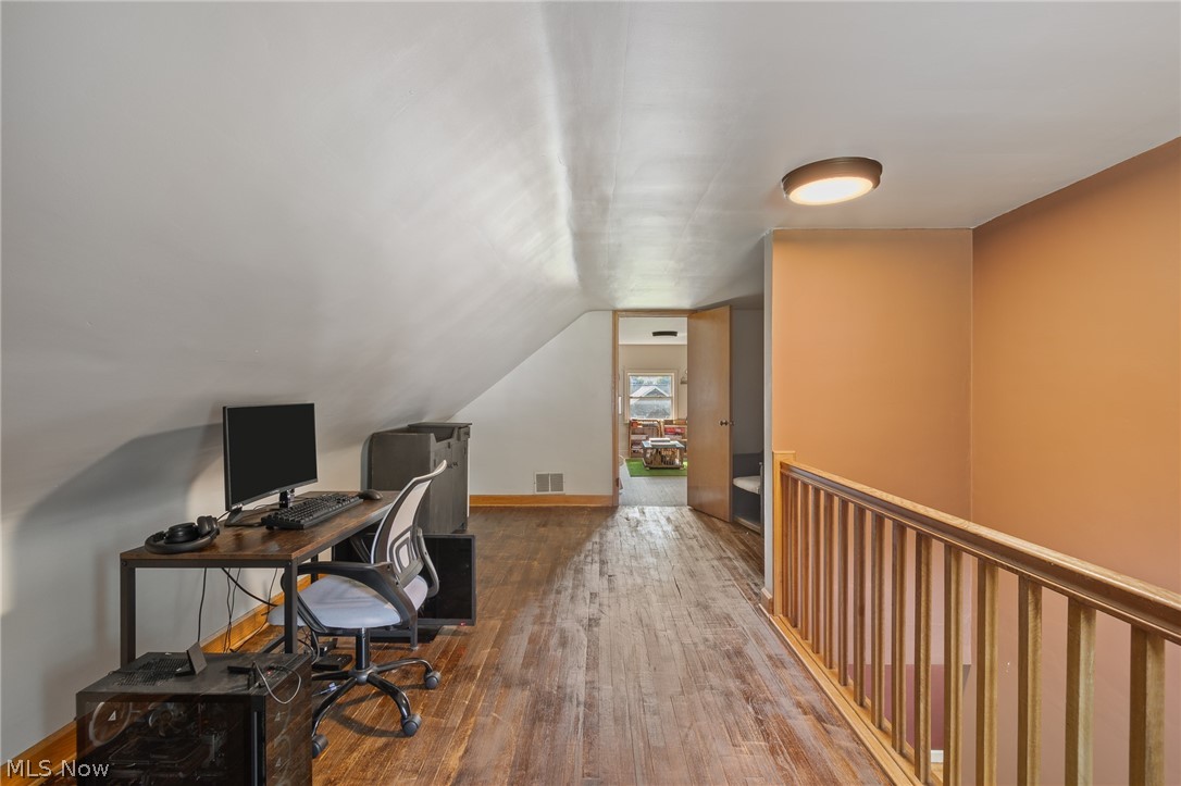 4244 Laffer Square Property Photo 13