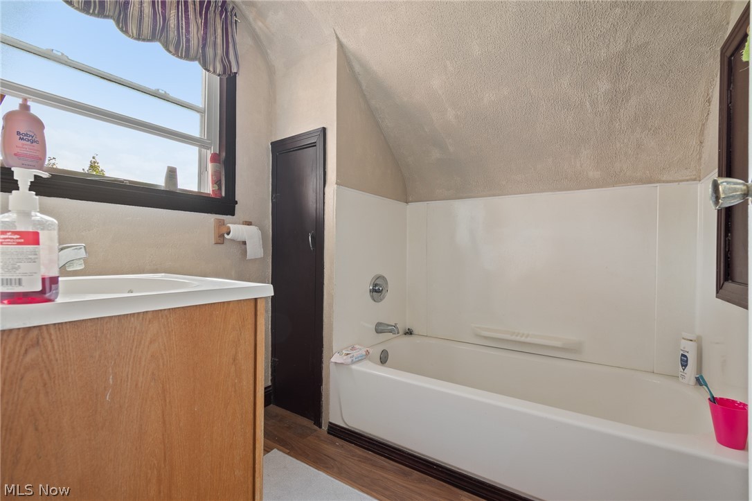 4244 Laffer Square Property Photo 27