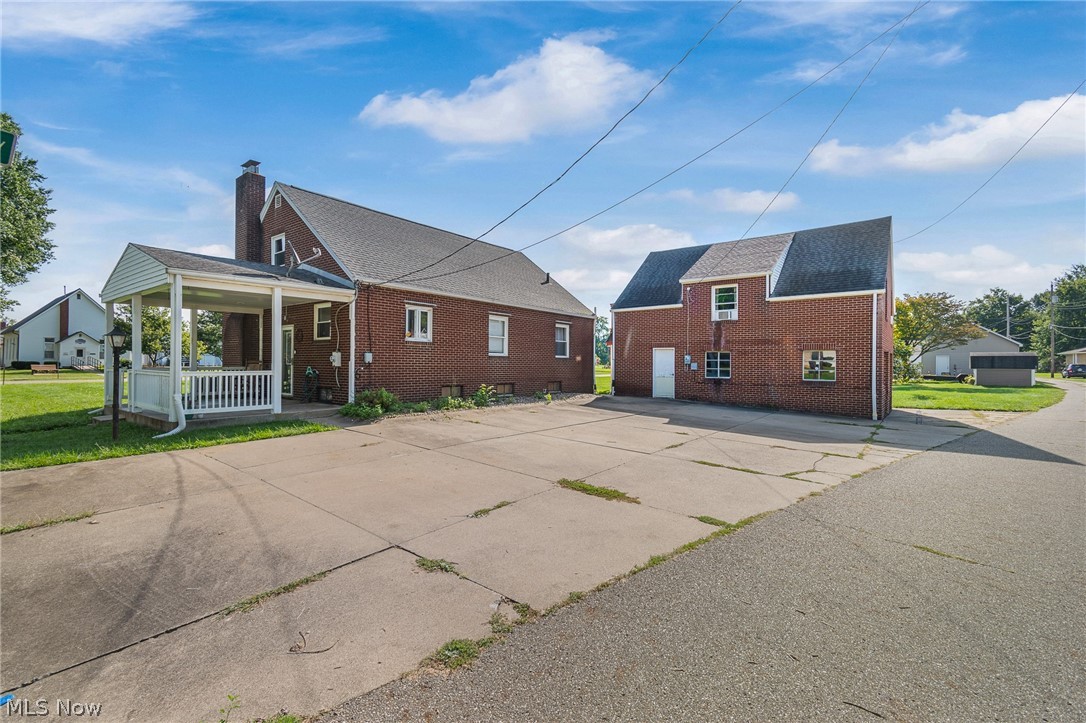 4244 Laffer Square Property Photo 32